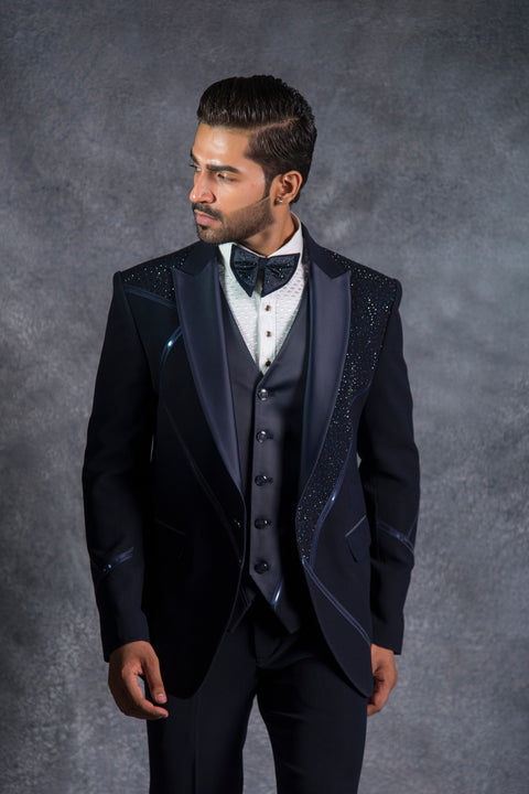 Best Tuxedo for Groom - Lagan Wedding